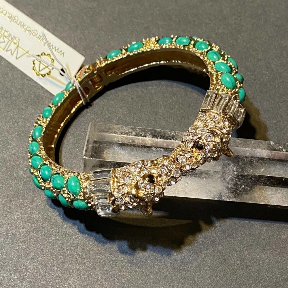 NWOT Amrita Singh Gold and Green Lepoard π Bracelet - Picture 6 of 11